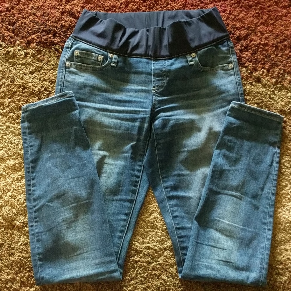 Gap maternity jeans